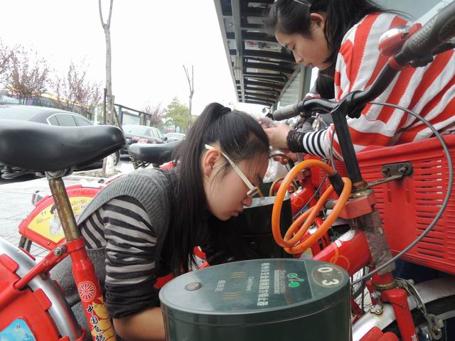 我给公共自行车洗把脸1 我给公共自行车洗把脸1