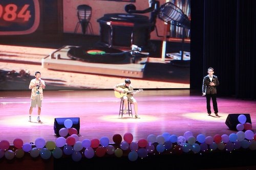 B7E57A5B-80CC-4C4B-8EFF-04BA4BB549F1