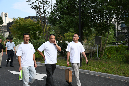 校园漫步1-李政